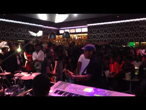 Yuri Da Cunha - Mwangole Lisbon "Regressa"