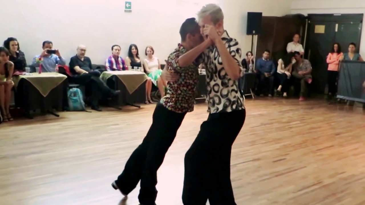 Juampy Ramirez & Daniel Arroyo interpretan Pura Clase