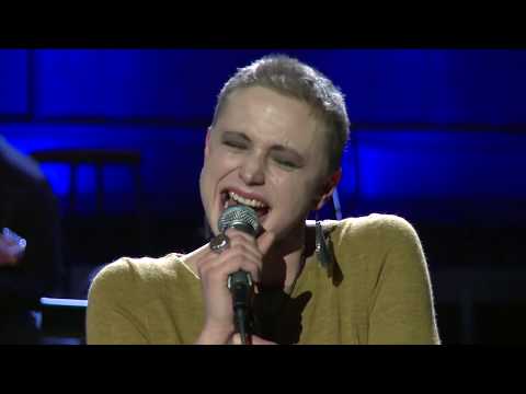 Wspomnienie - wyk. Natalia Sikora | Rodzynki, stroskane winogrona - reż. Janusz Gast