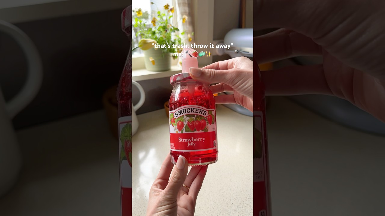 Strawberry Jelly Soap 🍓🧼 #diy #crafts