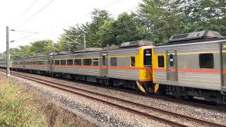 [問題] 請問柴聯自強號座位配置靠海?