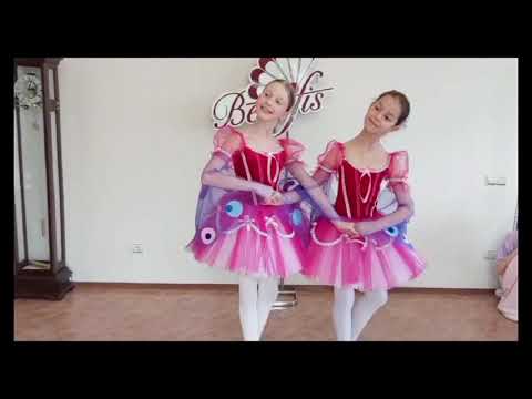 Costum pentru scena F 0481 - video 4