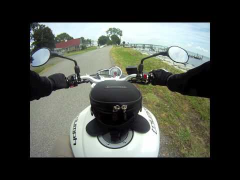 2012 Triumph  Street Triple & Chat