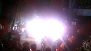 Papa roach - holly wood whore and between angels and insects live!