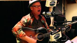 Shawn Mullins - &quot;My Stupid Heart&quot; - Radio Woodstock 100.1 - 11/6/15