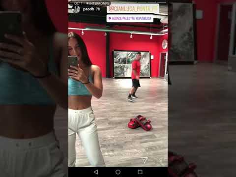 PAOLA DI BENEDETTO SUPER ATLETICA FA BOXE IN PALESTRA!