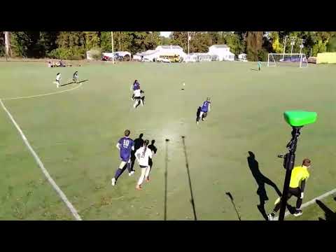 Maison berrios #0 Pushing the ball up