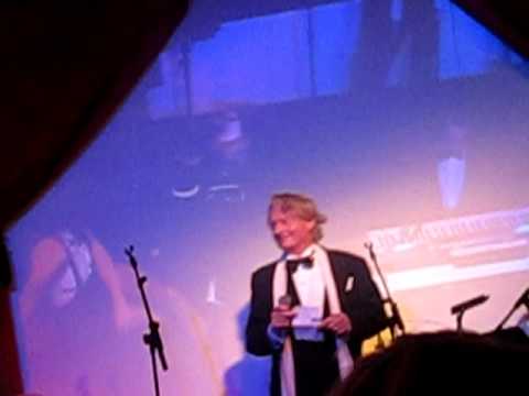 Lasse Nilsson sjunger "Oh helga natt" Incontro julfest 2011