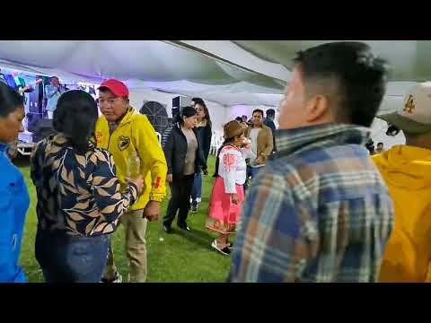 Tropicombo junto a familia Alba Avila priostes 01/11/2025