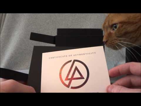 Linkin Park - LIVING THINGS+RECHARGED Premium Deluxe Box Set Unpackaging