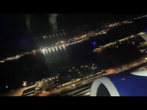 Delta A220 Reverse Takeoff SAN-SEA - [N133DU, DL 1363]