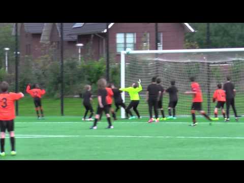 8 okt 2014 VV De Meern D2 - VV De Meern D3 oefenwdstr. 3-3 Doelpunt Musie, assist Sem