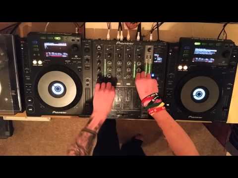 Phil Mackintosh - Keeping the Rave Alive Mix - [Full Mix in Description]