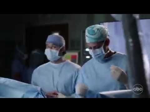Grey's Anatomy 18x03 Meredith and Addison Operate Together