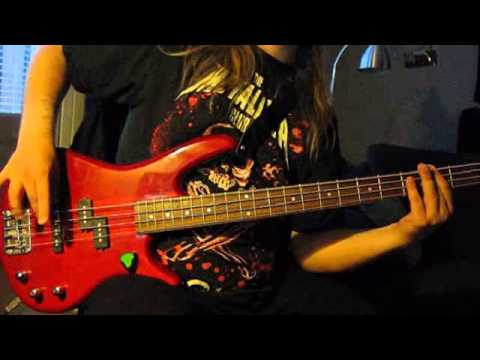 Jerry testing finger style thrash playing on bass - 