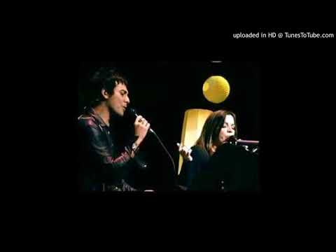 03 Ednita Nazario Feat La Ley: "Tú Sabes Bien"