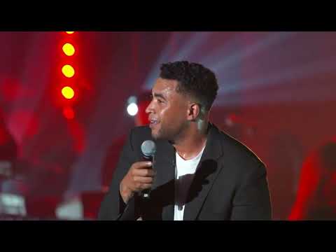 Videoclip de Pobre Diabla (En Directo) — Don Omar