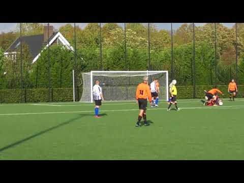 Opjestropdas.nl  14 okt 2017 VV De Meern 10 - IJFC 11 comp 5-3 subtiel handsballetje Youri