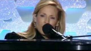 Sheryl Crow - &quot;There is a Star That Shines Tonight&quot; (2009 National Christmas Tree Lighting Ceremony)