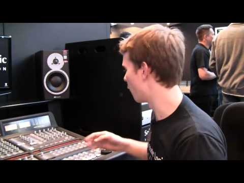 MESSE 2014: SSL Matrix 2 Desk