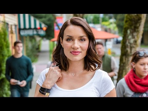 The People of Cedar Cove - Rebecca Marshall as Alex