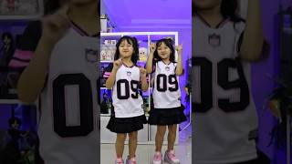 Download lagu TABOLA BALE KEREENNN!!! #kembar #dance #jogetviral #shorts mp3 Download lagu TABOLA BALE KEREENNN!!! #kembar #dance #jogetviral #shorts mp3