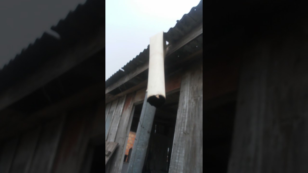 BOTEI UM CANO DE PVC NO FOGAO A LENHA , VEJAO UQ ACONTECEU😬😬😬