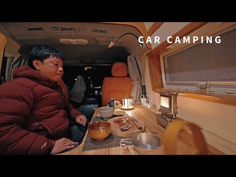 Verzweiflung nach einem Unfall. Camping im Hiace.