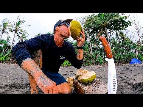 7 DÍAS DE SUPERVIVENCIA EN SOLITARIO Y SIN AGUA¿Puedes sobrevivir bebiendo sólo cocos durante 7 días