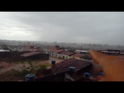 Muita chuva depois de alguns dias sem chuver aqui buique Pernambuco 