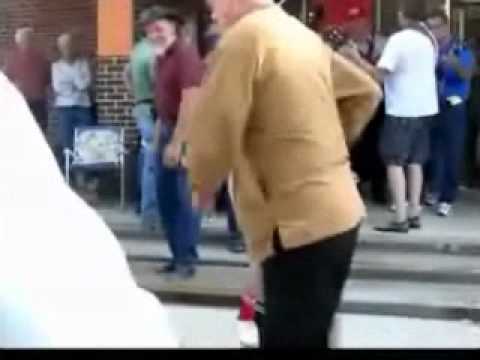 Granpa Shuffelin Original.wmv
