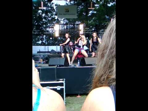 Dominika Mirgová - Kto je on?! Žiar nad Hronom