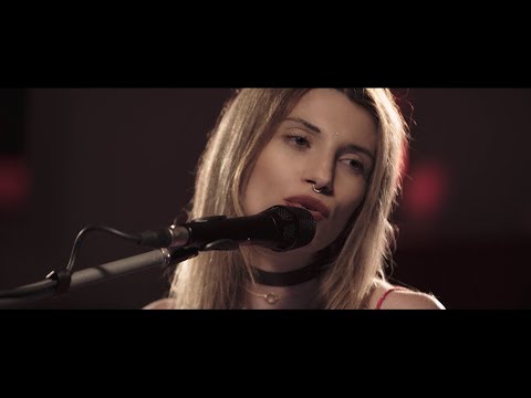 L'Aura - Mary Jane (Alanis Morissette)