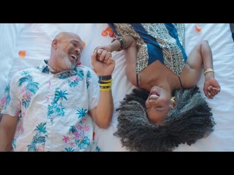 Lady E "HOLIDAY" Music Video