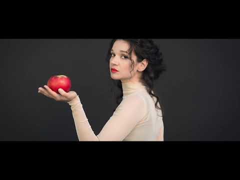 Katarina Pejak (feat. Dana Colley) - Flesh & Blood