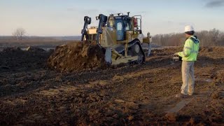 Take Command | Remote Control Dozing on the Cat D8T