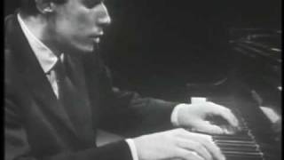 Glenn Gould - Paul Hindemith , Piano Sonata No. 3 - Fugue
