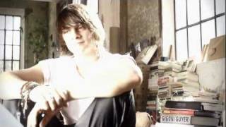 Alessandro Casillo - &quot;E&#39; Vero&quot; Official Videoclip