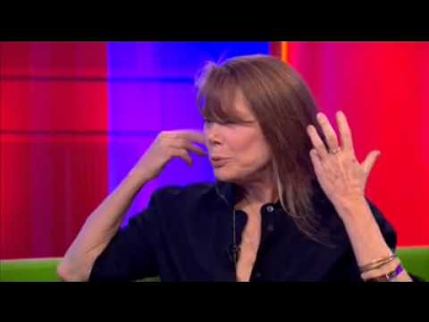 Sissy  Spacek Talks About Carrie  [ subtitled ]