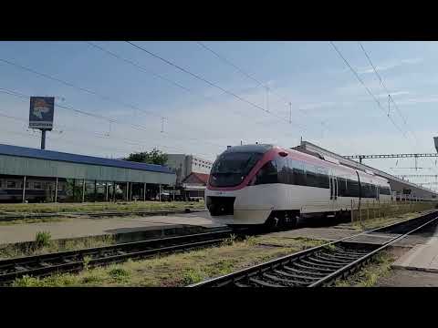 [TFC] R 10035 Cluj Napoca - Oradea porneste din statie de la linia 4