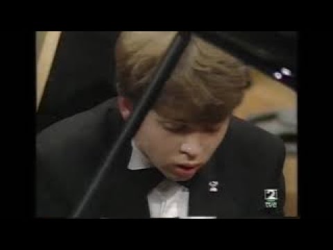 Eldar Nebolsin (17 years old) plays Rachmaninov 2nd piano concerto in Santander