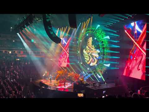 Jeff Lynne’s ELO ‘Fire on High’ & ‘Livin’ Thing’ at United Center in Chicago, IL USA - 9.27.24