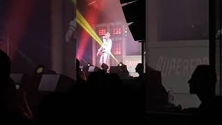 Emis Killa~Linda~Fabrique Milano