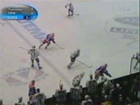 Marko Ojasen maali TPS:ää vastaan (SM-liigan 2. finaali 2001)