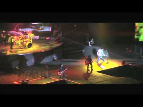 Guns n Roses - Welcome To The Jungle (Prague 27-9-2010)