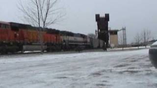 preview picture of video 'BNSF 8975 9445 3-01-02 Prescott WI'