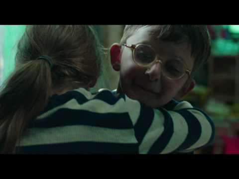 Film Trailer: Piata loď / Little Harbour