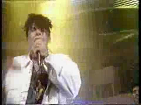 The Rebel MC - Street tuff - Top of the pops original broadcast