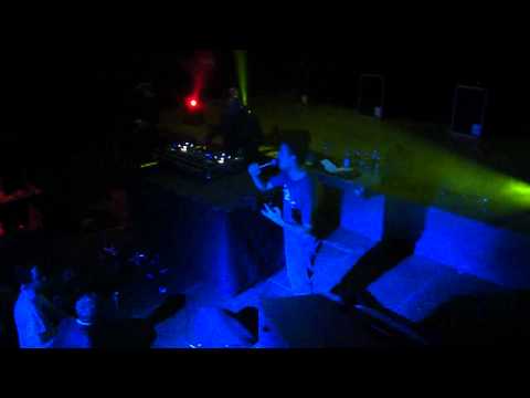 Black Sun Empire feat Mc MessenJah @ 100 Dagen Bruges pt2