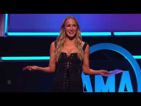 David Guetta,  Nikki Glaser to Jennifer Lopez at the #AMAs  “JLo,